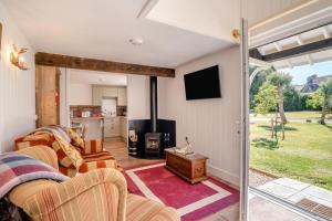 TV a/nebo společenská místnost v ubytování 1 Bed in Silton oc-o32632