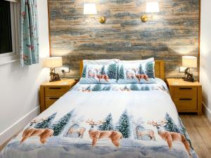 Postel nebo postele na pokoji v ubytování 1 Bed in Silton oc-o32632