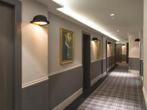 إدوارد 7 باريس أوبرا في باريس: مدخل الفندق مع أرضية بلاط