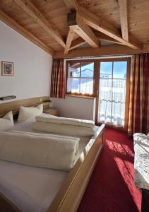 Giường trong phòng chung tại Appartement Mrak