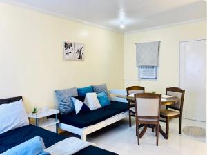 Posezení v ubytování Asahel Cozy Crib Budget studio with Netflix