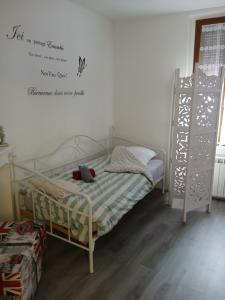 Postel nebo postele na pokoji v ubytování Escale de Cravant + 10 fotografií