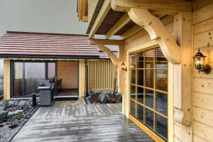 Budova, kde se chata nachází