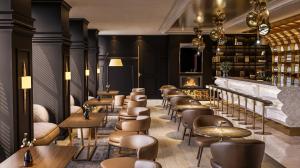 ein Restaurant mit einer Reihe von Tischen und Stühlen in der Unterkunft MYTHIC SANA Downtown Suites in Lissabon