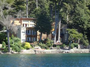 Afbeelding uit fotogalerij van Refugio del Lago in Bariloche