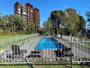 Swimmingpoolen hos eller tæt på Departamento con acceso directo a una playa exclusiva