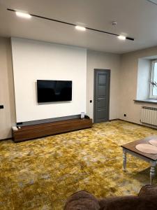 Μια τηλεόραση ή/και κέντρο ψυχαγωγίας στο Alir