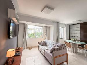 TV/trung tâm giải trí tại Apartamento 2 Quartos com Vista no Centro-Sul BH