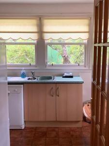 Køkken eller tekøkken på Glenerne 3 bedroom Cottage