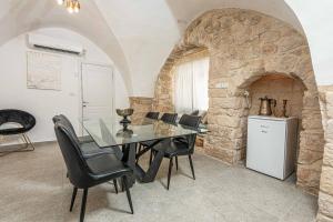 Køkken eller tekøkken på Moses Luxury apartments 36 b