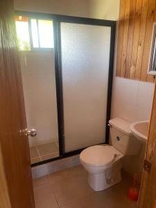 Un baño de Cabañas Mimi