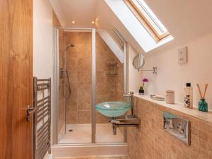 Et badeværelse på 3 Bed in Swanage oc-83794