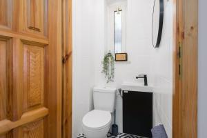 Koupelna v ubytování Apartament na Grodowej koło Rynku + 2 fotografie