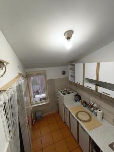 Nhà bếp/bếp nhỏ tại Apartment Lotus +5 ảnh