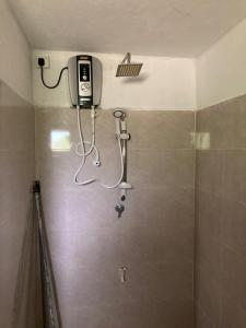 Et badeværelse på Coco Garden Villa