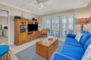 TV/trung tâm giải trí tại Beach Club #408