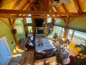 Гостиная зона в Shady Maples Lodge