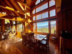 Фотография из галереи Shady Maples Lodge в городе Таунсенд