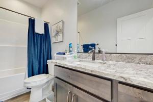 Et badeværelse på Lakeview Ridge + 28 billeder