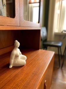 Fotografie z fotogalerie ubytování Arbroath luxury apartment in MCM style v destinaci Arbroath