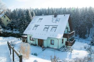 Ferienwohnungen Börnert am "Klingerbach" v zimě