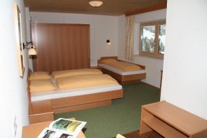 Postel nebo postele na pokoji v ubytování Ferienwohnung am Winterhaus