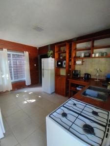 Køkken eller tekøkken på Casa Familiar cerca del Río