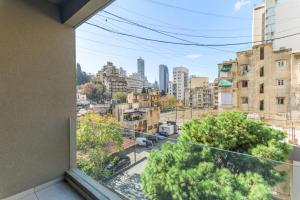 Udsigt til Ar Rumayl eller udsigt til byen taget fra lejligheden