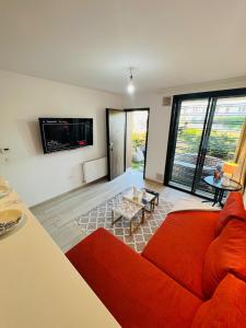 Khu vực ghế ngồi tại Cozy Apartment