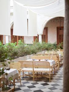 Restaurace v ubytování Hotel Sevilla, a Member of Design Hotels