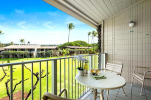 En balkon eller terrasse på Napili Shores H261