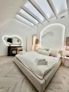 En eller flere senge i et værelse på VILLA PIKADI BY THE Baltic Sea