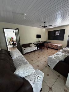 Et tv og/eller underholdning på Casa ampla 4 quartos Piratuba