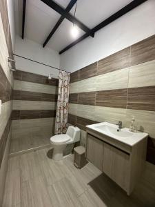 Koupelna v ubytování Casa Campestre acogedora y con aventura al alcance + 2 fotografie