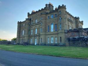 Bygningen som feriehuset ligger i