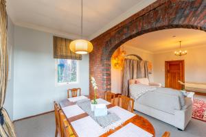 Khu vực ghế ngồi tại The Park on Wai-iti