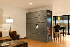 Posezení v ubytování LivAway Suites Syracuse