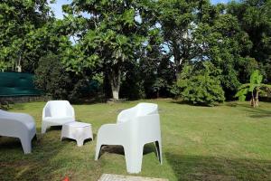 Κήπος έξω από το Vi la dous Kreyol