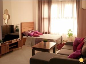 Μια τηλεόραση ή/και κέντρο ψυχαγωγίας στο New Modern Studio in Downtown 2