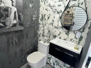 Koupelna v ubytování Havana Flats + 42 fotografií