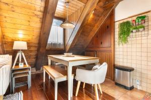 Фотография из галереи M1 eraclau - Era Candèla con garage y WiFi en Vielha в городе Вьелья