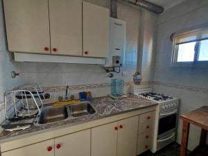 Køkken eller tekøkken på CENTRO- 32 y 2 - HERMOSA VISTA frente al mar