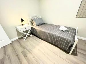 Ένα ή περισσότερα κρεβάτια σε δωμάτιο στο Glen Iris Gem D