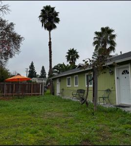 Фотография из галереи Private Cozy Suites A and B в Сакраменто