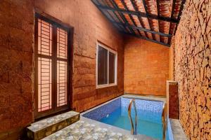 Бассейн в Mithalai Farm by Palette I Kids's Play I Breakfast | Coimbatore или поблизости