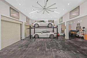 Φωτογραφία από το άλμπουμ του 5 BR Villa Coqui in DBE with Private Pool σε Higuillar