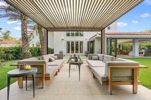 Χώρος καθιστικού στο 5 BR Villa Coqui in DBE with Private Pool