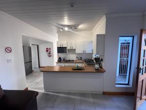 Η κουζίνα ή μικρή κουζίνα στο Da Silva Residence