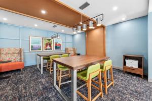 Χώρος καθιστικού στο Hampton Inn Mt. Vernon Oh