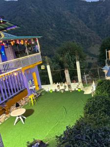 Ảnh trong thư viện ảnh của Backpackerstorey ở Bīr